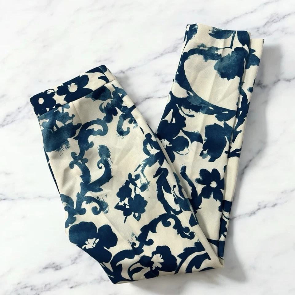 Pantalones Moschino Baratos y Chic 4 EE. UU. Azul Marfil Ajustado Cónico Crepé Floral Vid Foto 3 de 4