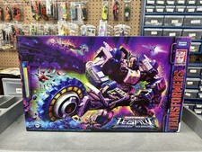Transformers Legacy Titan Class Cybertron Universe Metroplex