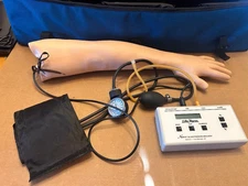 NASCO LifeForm Blood Pressure Simulator LF1095 Manikin Training Arm & Case