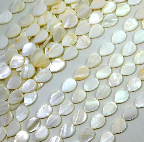 Mother Of Pearl Rectangle & Pear Center Drill Beads Necklace 18" LB1055 - Picture 5 of 12