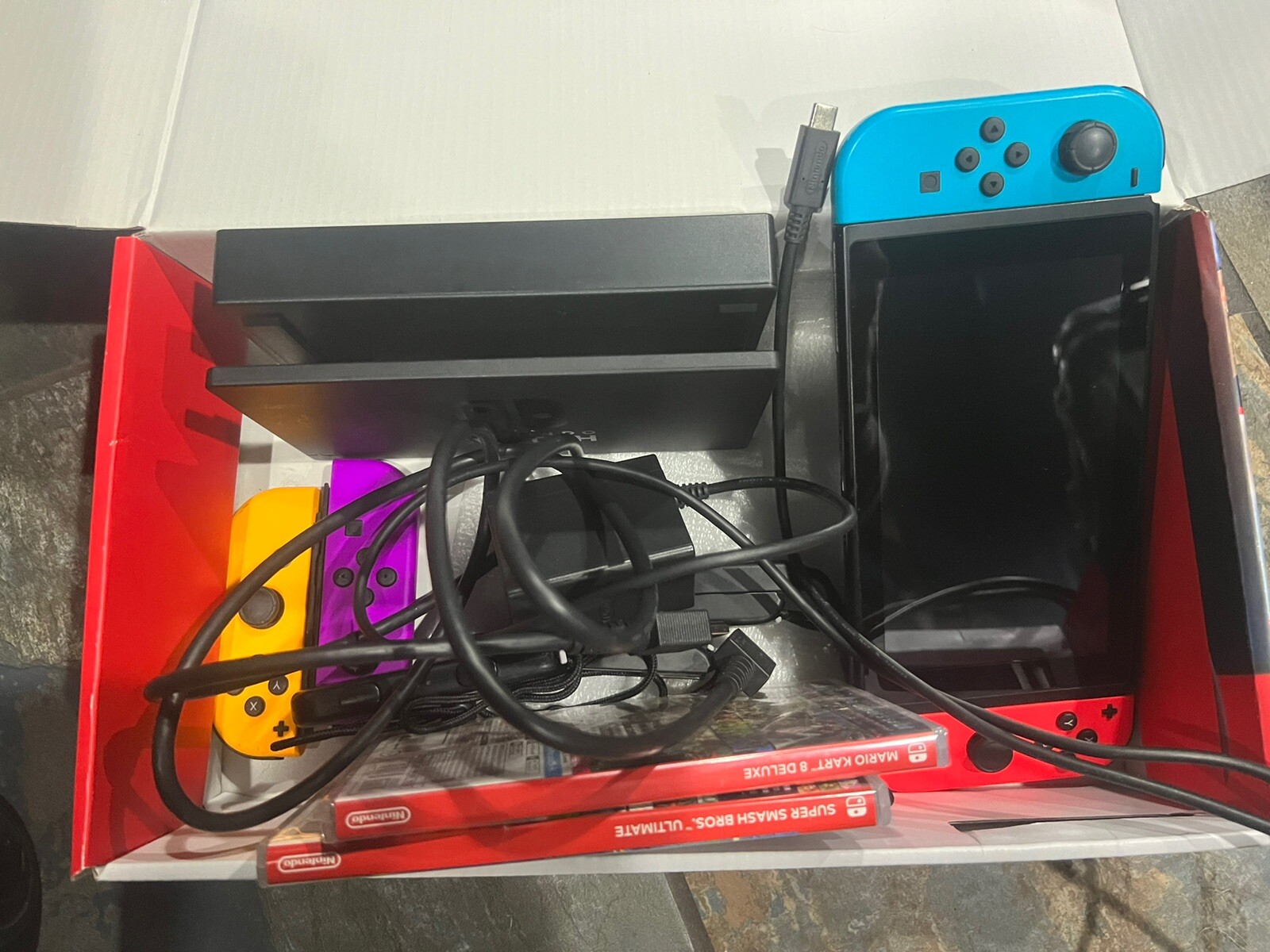Nintendo Switch Black - 2 Games, 2 Remotes, Tv Link stand, EXCELLENT CONDITION-image