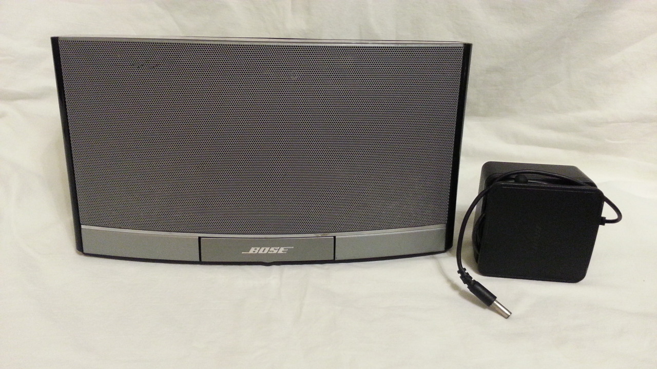 Bose SoundDock Digital Music System for iPod iPhone Grey No Remote See Description