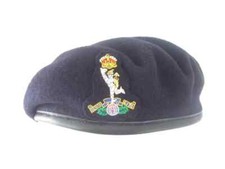NAVY BERET ROYAL SIGNALS WO1 / OFFICER LEATHER BERET &  KINGS CROWN CAP BADGE