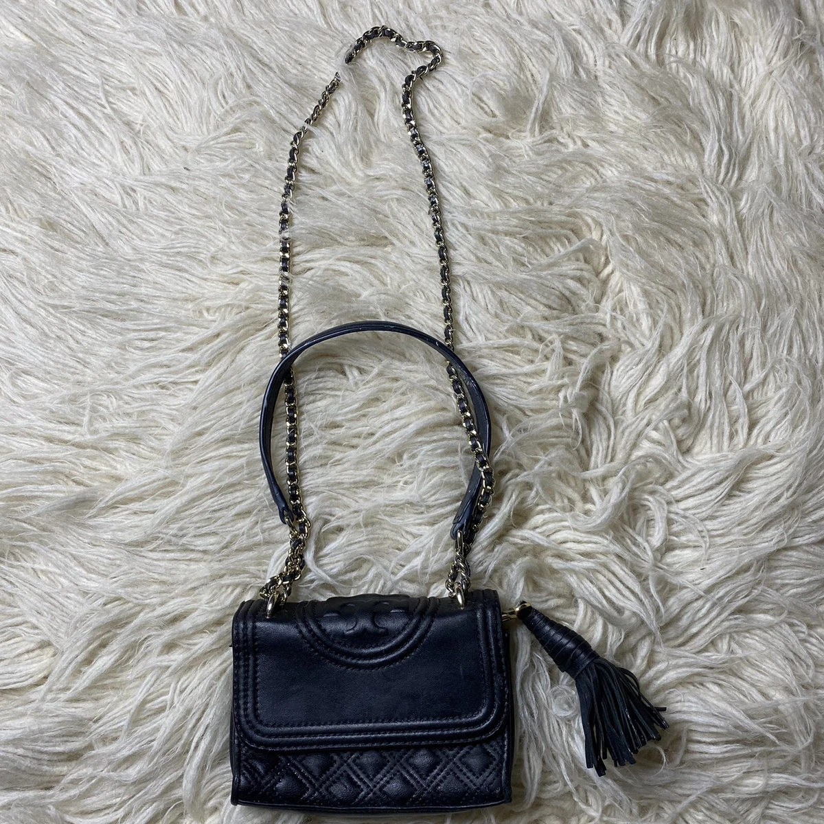 TORY BURCH FLEMING REVIEW  WHATS IN MY BAG 