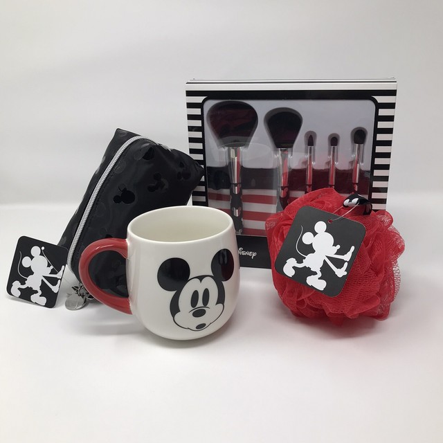 Disney Target Limited Edition Mickey Mouse Brush Set, Makeup Bag, Mug And Loof eBay