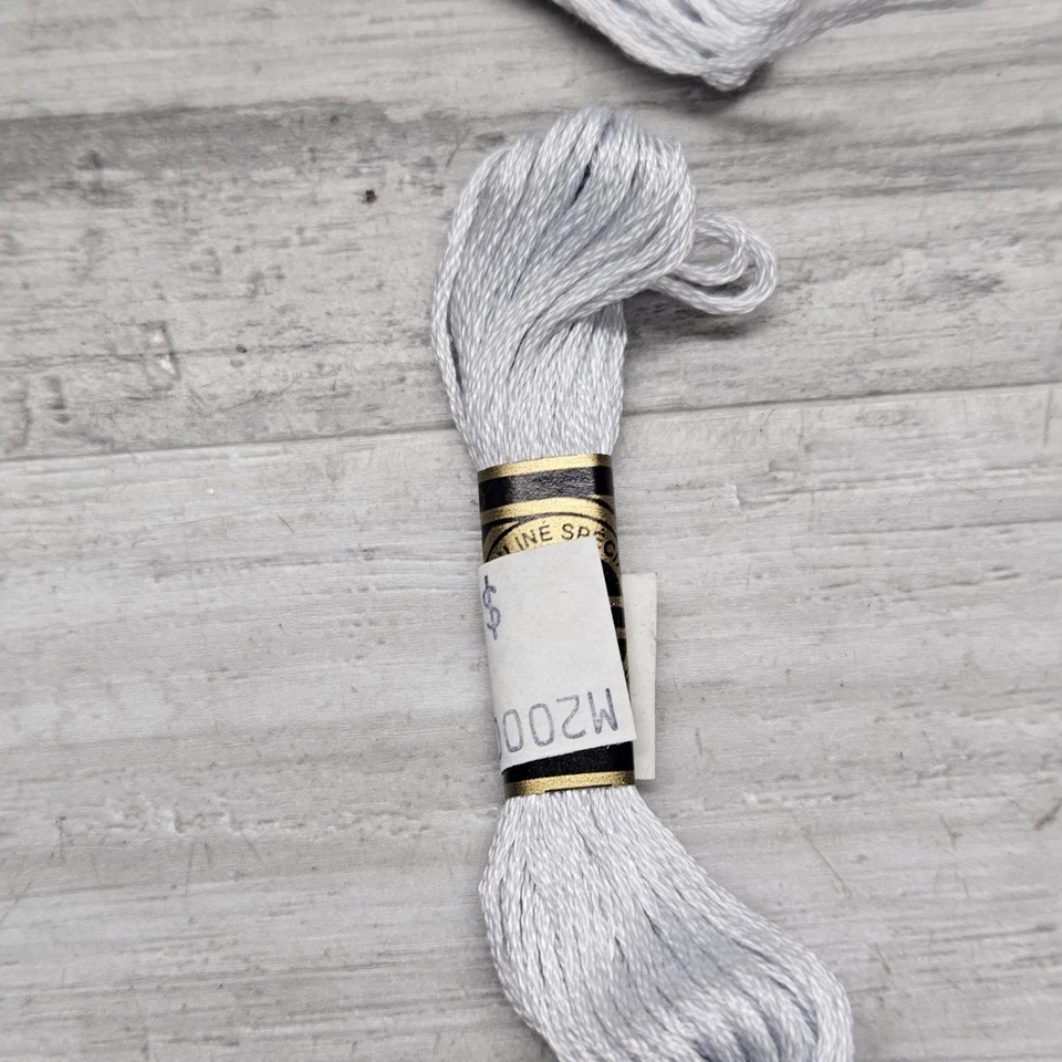 DMC 25 Embroidery Floss Mouline Special Made in France Light Pearl Gray Lot (8) - Image 4 of 4