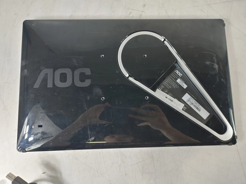 AOC 156LM00005 15.6 in Matte LCD Monitor Panel - Image 3 of 4