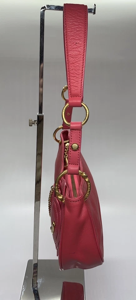 Bolso de Hombro Juicy Couture Y2K Cuero Rosa Caliente Acento Corazón Baguette De Colección Foto 3 de 4