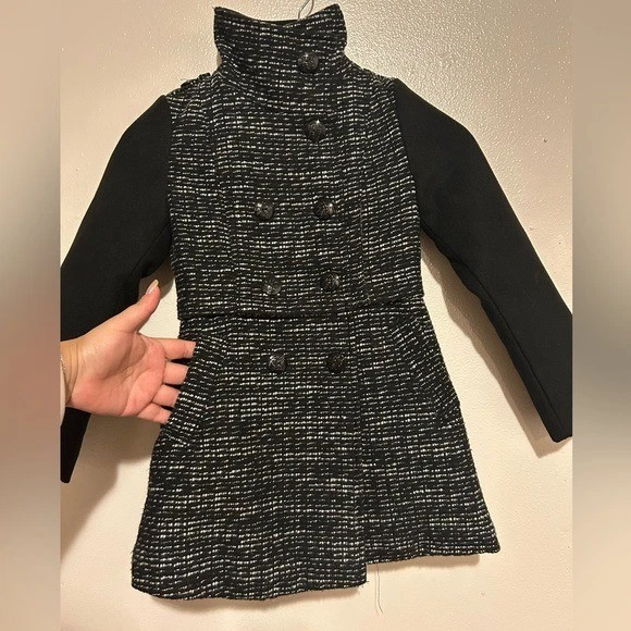 Abrigo negro Jessica Simpson talla 7 para niña Foto 4 de 4