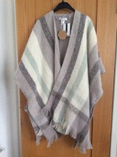 Nine West Ladies Poncho Style Wrap Grey One Size Bnwt