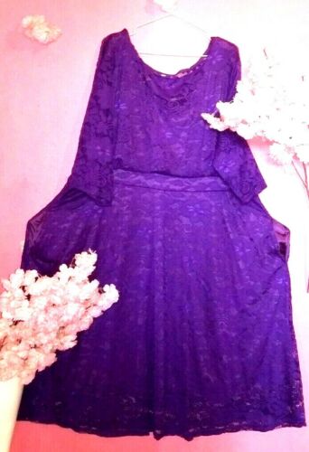 WOMEN PLUS SIZE PURPLE LACE LONG SLEEVE MIDI DRESS ( SIZE 4XL ) - Picture 3 of 3