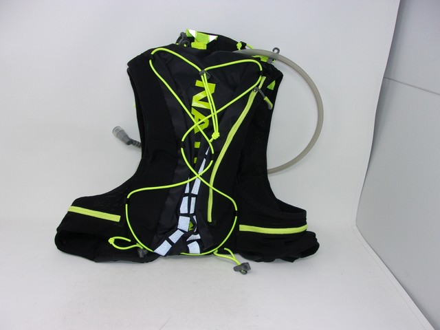 Nathan VaporAir Hydration Pack Running Vest w/ 2L ...
