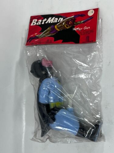 BATMAN WATER GUN DC Comics Mego Vintage Water Gun No. 732 Super Palitoy NEW - Picture 1 of 6