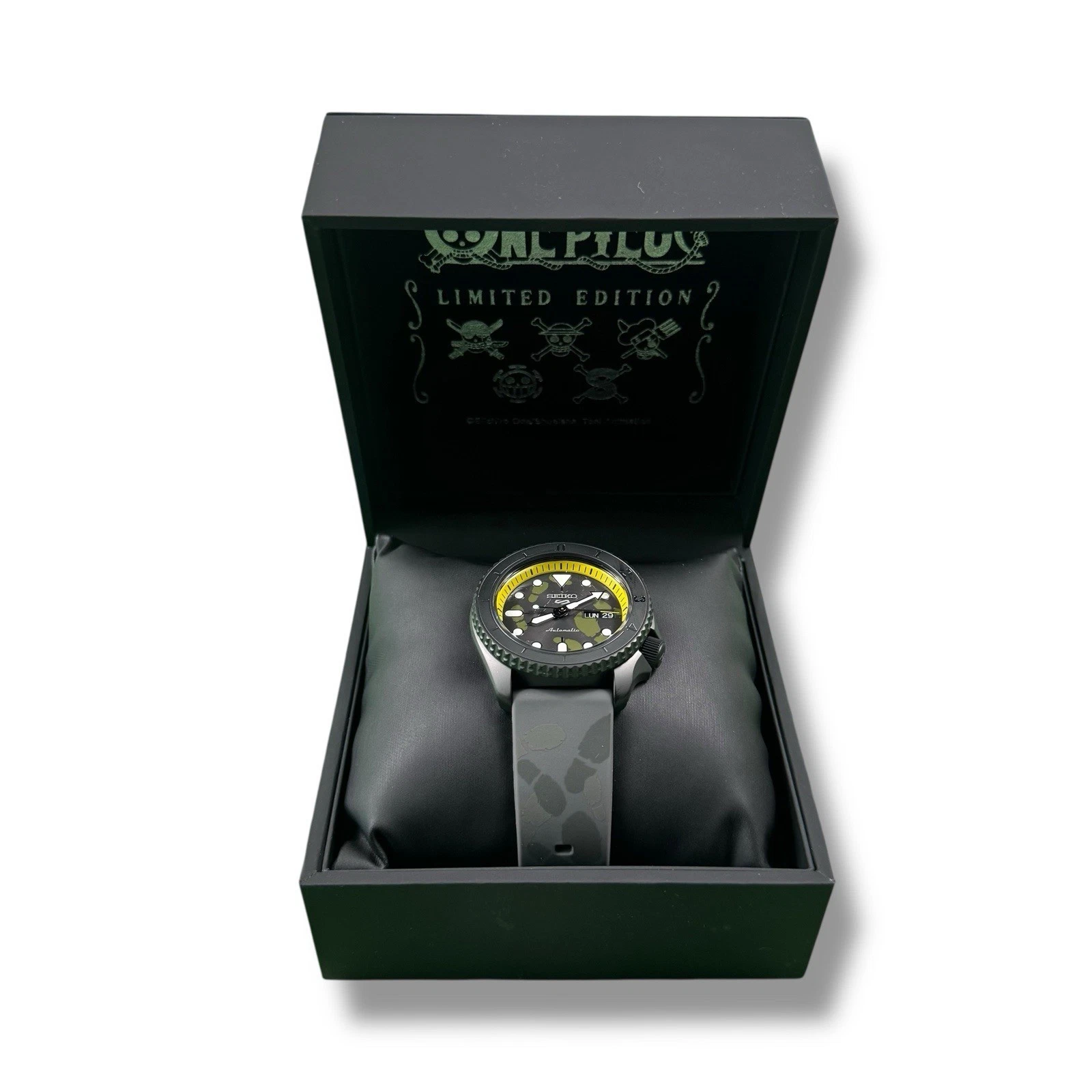 NWT Seiko 5 Sports One Piece Limited Edition Sanji SRPH69 Men's Watch