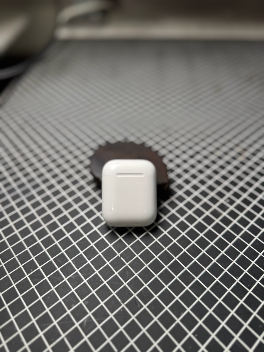 Apple AirPods 1st Gen with Charging Case A1523 A1602 | eBay