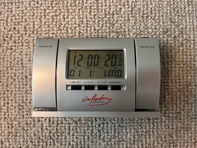 Infactory Projector Alarm Clock with Temperature Display