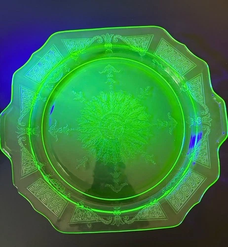 Anchor Hocking Princess Green Uranium Depression Glass Dinner, Plate Set Of 2