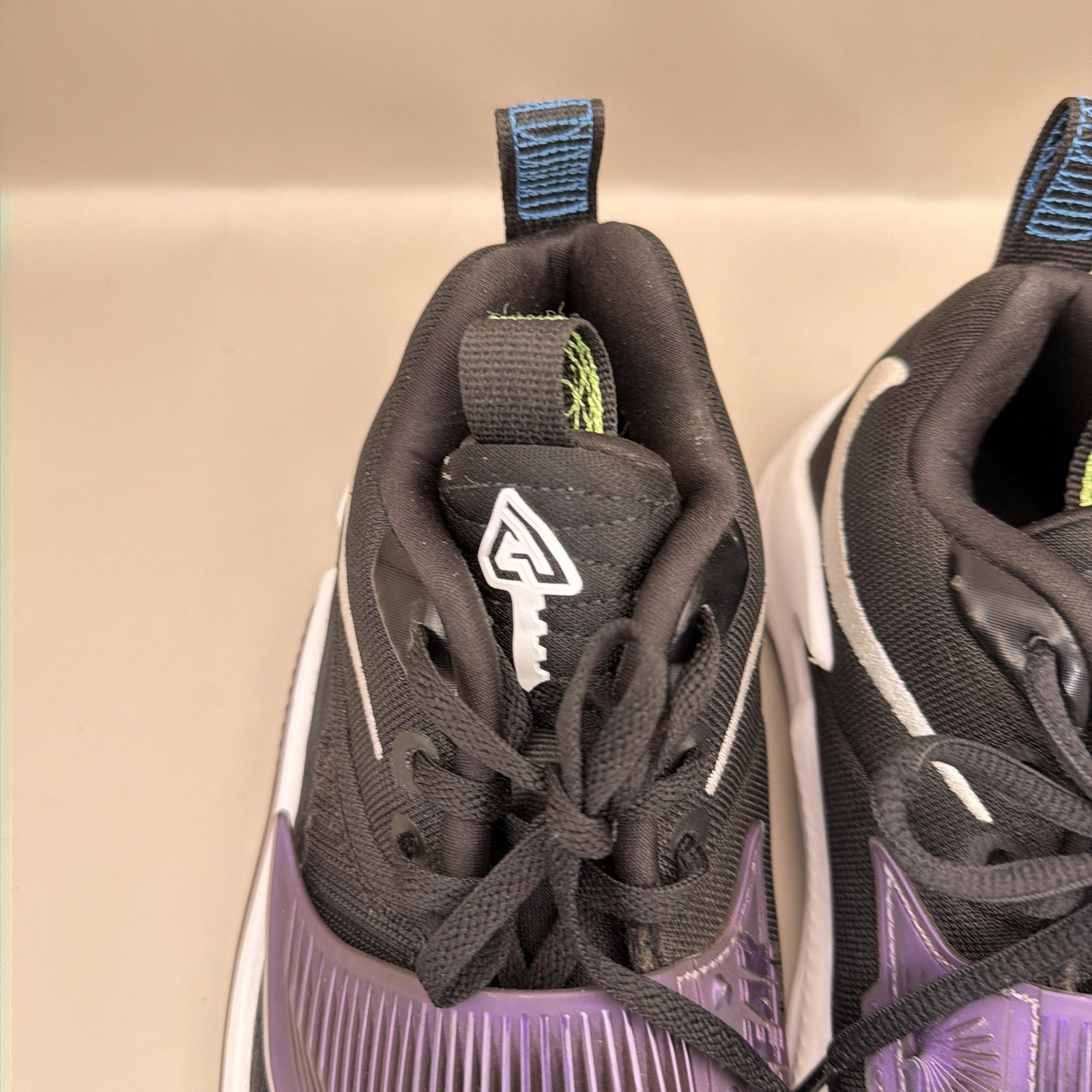 Nike Giannis Immortality Shoes Youth Size 6Y Black Purple Basketball DB4158-001 thumbnail 4