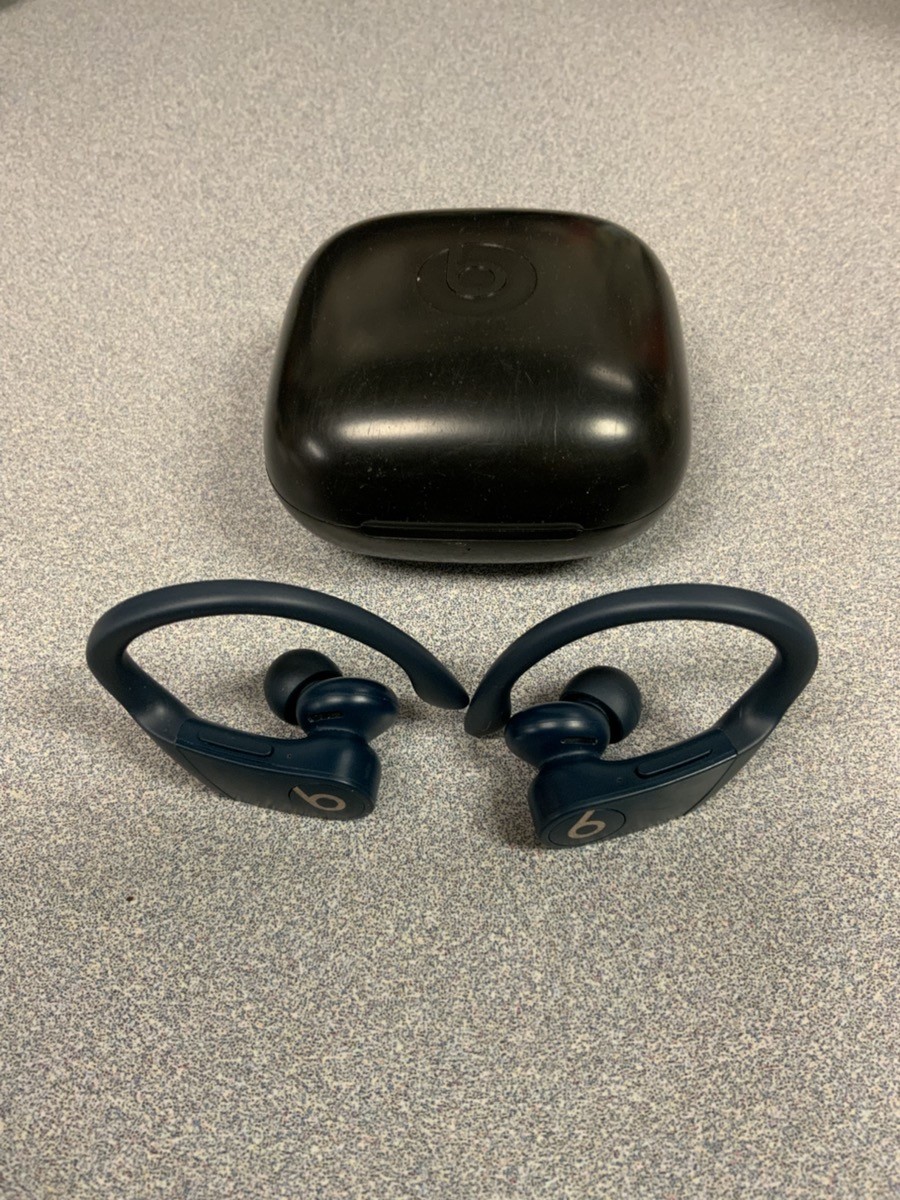 BEATS A2078, #H2G12; IN CHARGING CASE (G29003340)