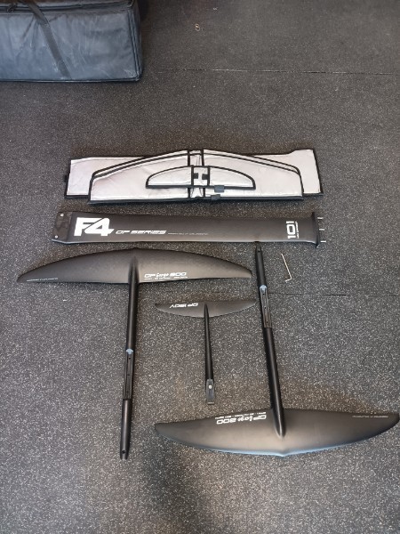 F4 Foils Gorge Complete Windsurf Freeride Kit, 2x Front Wings, 101cm Tuttle Mast