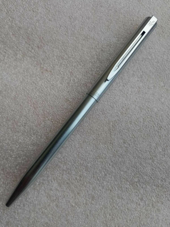 Bolígrafo Waterman Francia de colección raro plateado pluma recarga plata raro Foto 2 de 4