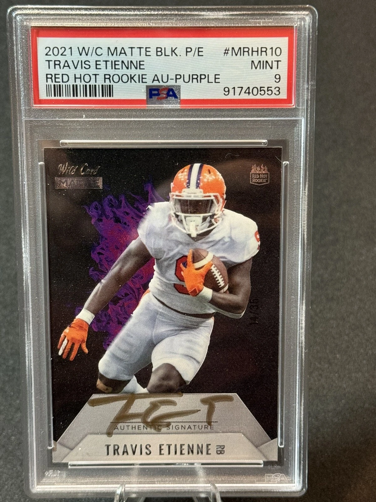 Travis Etienne Wild Card Matte Black Premier Edition Red Hot Rookie Autographs #MRHR10 Purple