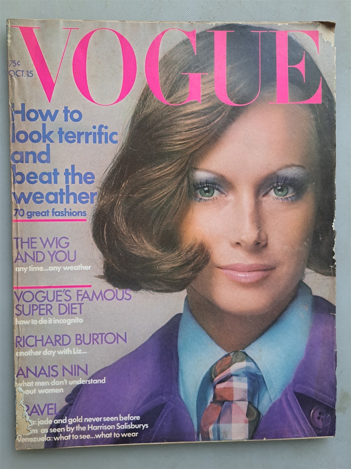 Vogue Magazine October 15, 1971 Issue Fashions, Paris Look