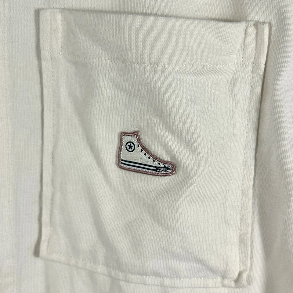 Camiseta de baño Converse All Star Chuck Taylor talla pequeña con botones. Foto 2 de 4