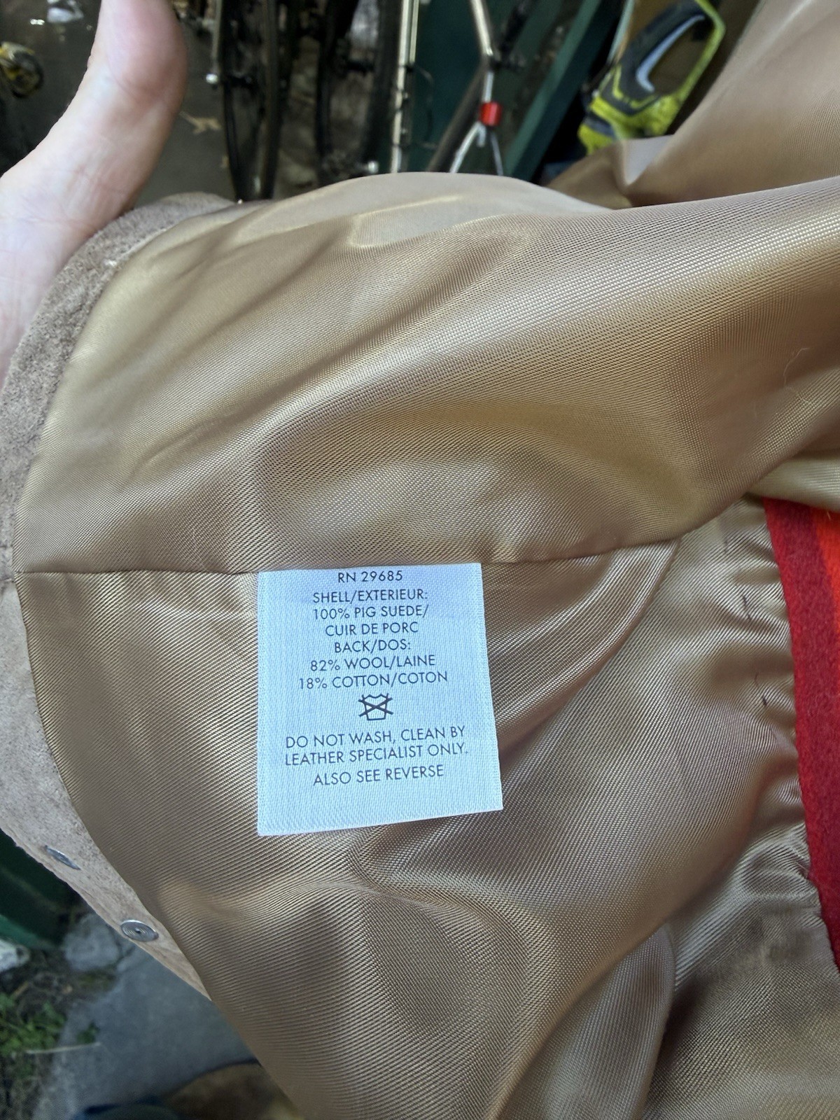 Pendleton pig suede geometric patterned back butt… - image 4