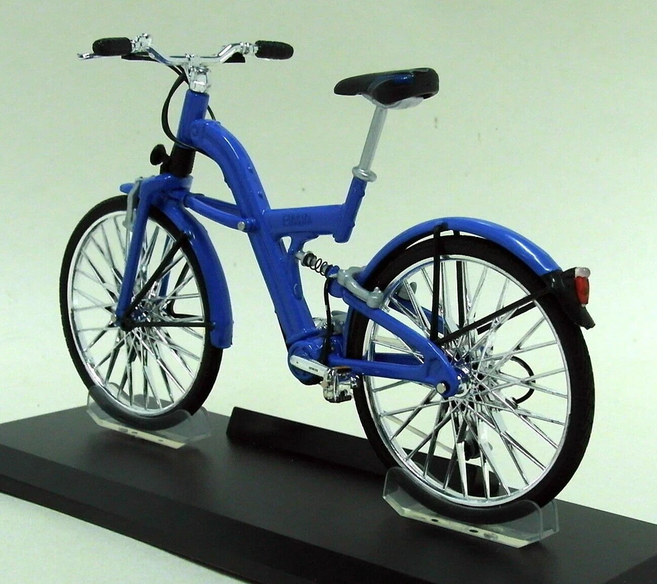 Welly 1/10 Scale - BMW Q5.T Blue Diecast and Plastic Model Bicycle and Stand - Image 3 of 4