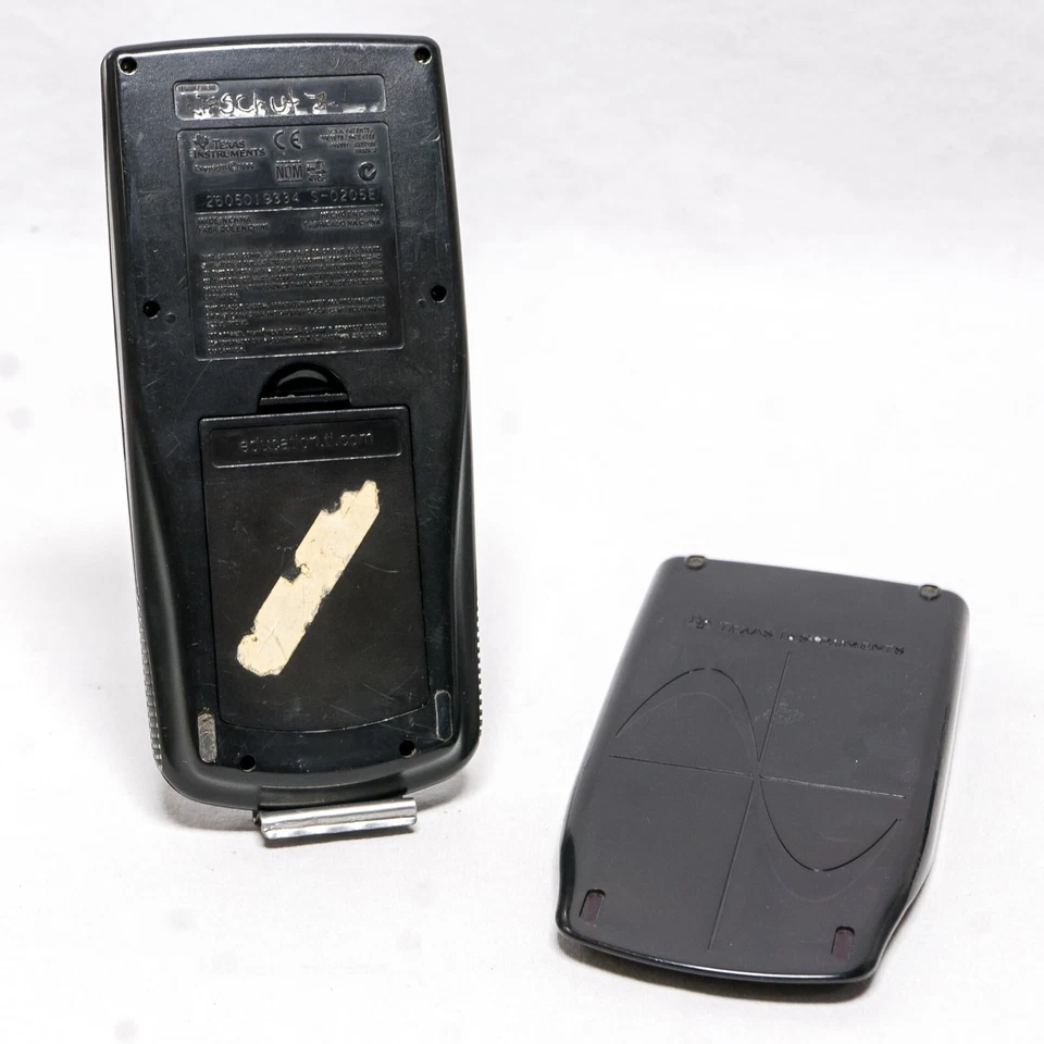 ⭐ Texas Instruments TI-83 Plus Graphing Calculator Black w/ Cover  - TESTED ⭐ - Image 2 of 4