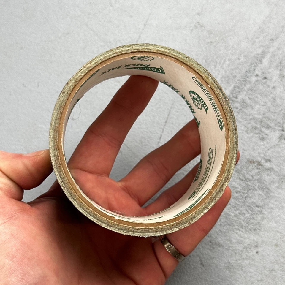 University of Oregon Ducks - Duck Tape, NCAA Duct Tape Crafts Fans USED RARE - Image 4 of 4