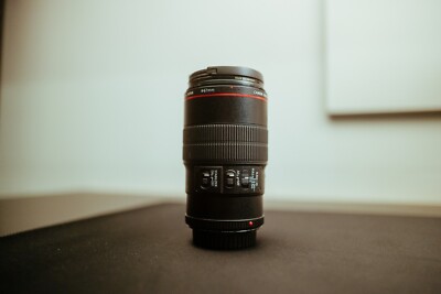 Canon EF 100mm f/2.8L Macro IS USM Lens | eBay Canon EF 100mm f/2.8L Macro IS USM Lens | eBay