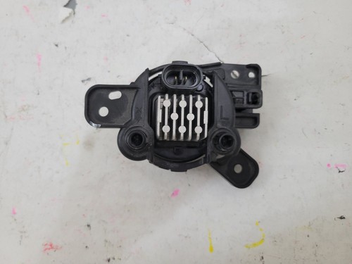2021 2022 Chevrolet Trailblazer FOGLIGHT OEM - Picture 4 of 8