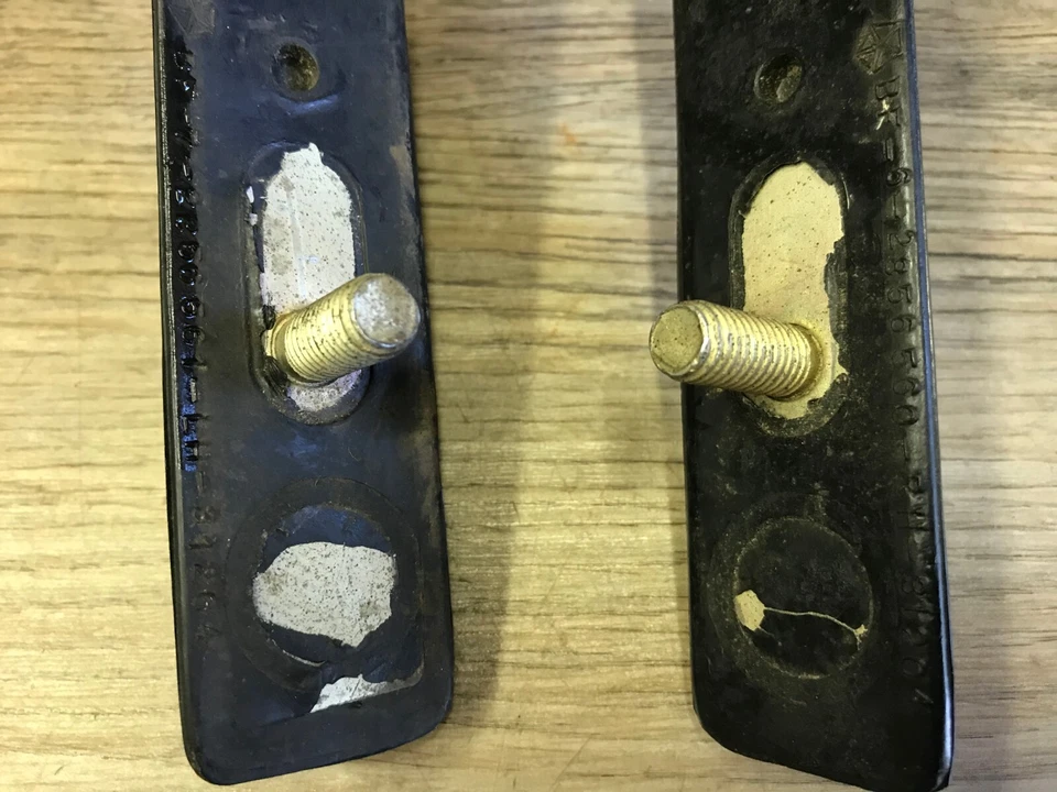 Plymouth GTX 1968 Satellite B carrocería nos parachoques delantero protectores 2856561 2856560 C-G Foto 4 de 4