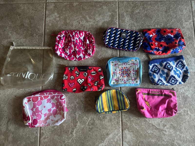 Estee lauder  X7 And 2 Clinique makeup bags lot Vintage