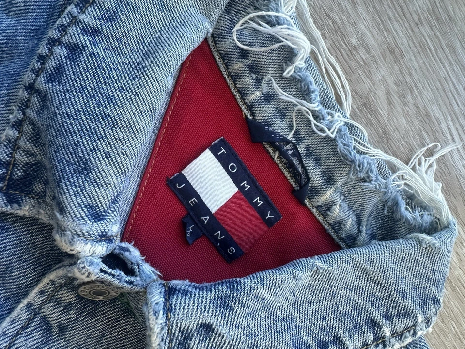 Vintage 90s Tommy Hilfiger Jeans Denim Big Flag Denim Jacket Large - Image 4 of 4