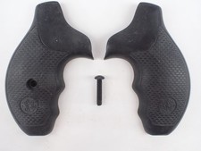 Factory Original Smith  Wesson J Frame Round Butt Black Rubber Grips w/ Screw