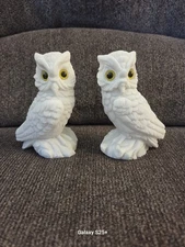 Vintage Horned Owl Pair White Alabaster Salt Stone Carved From Italy 4.5 inches