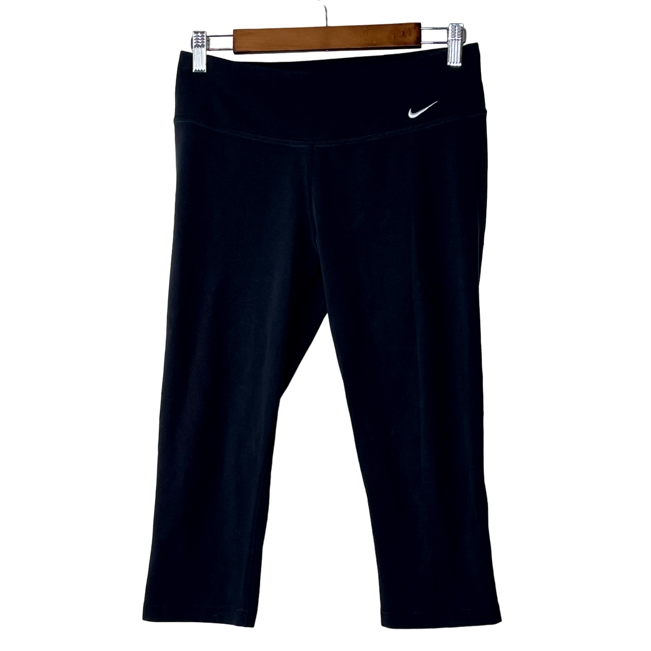 dri fit nike capri pants