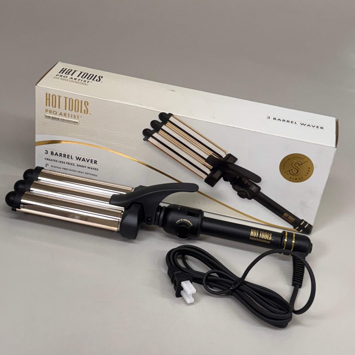 HOT TOOLS Pro Artist 24K Gold Collection Barrel Waver Crease Free  Black/Gold