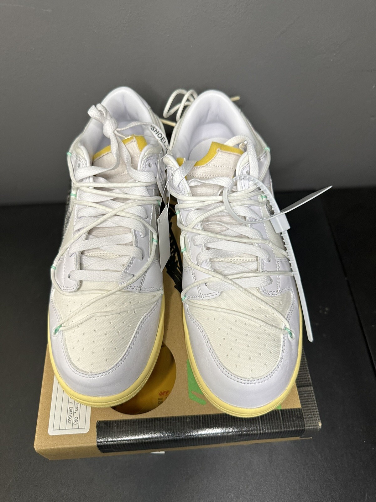 OFF WHITE X NIKE Nike Dunk Low x OFF WHITE ‘Lot 1 of 50’ Size 10.5