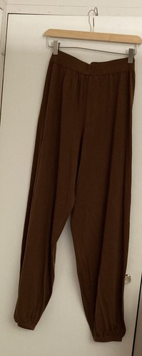 Cárdigan y pantalón de punto marrón Zara, talla S-M, nuevo con etiquetas, precio de venta sugerido por el fabricante 52 GBP - Imagen 9 de 15