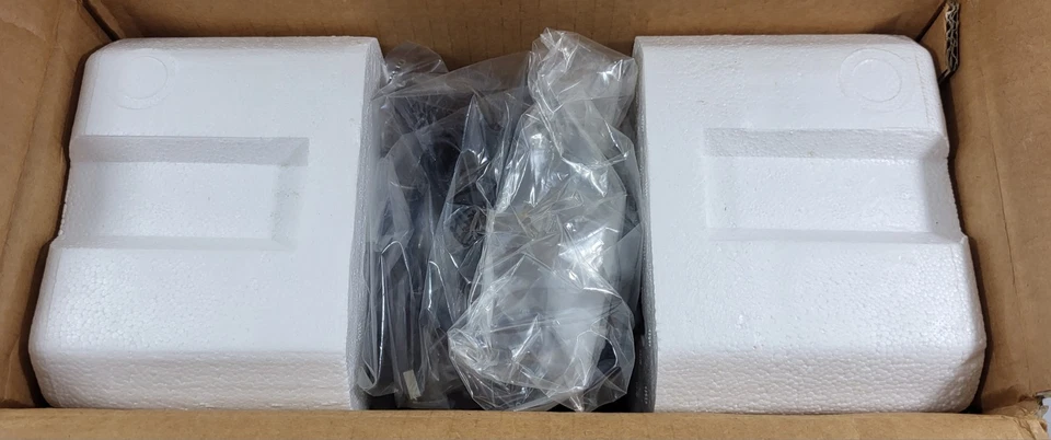 EATON PW5110 700 120V POWERWARE 103004257-5591 OPEN BOX - Image 4 of 4