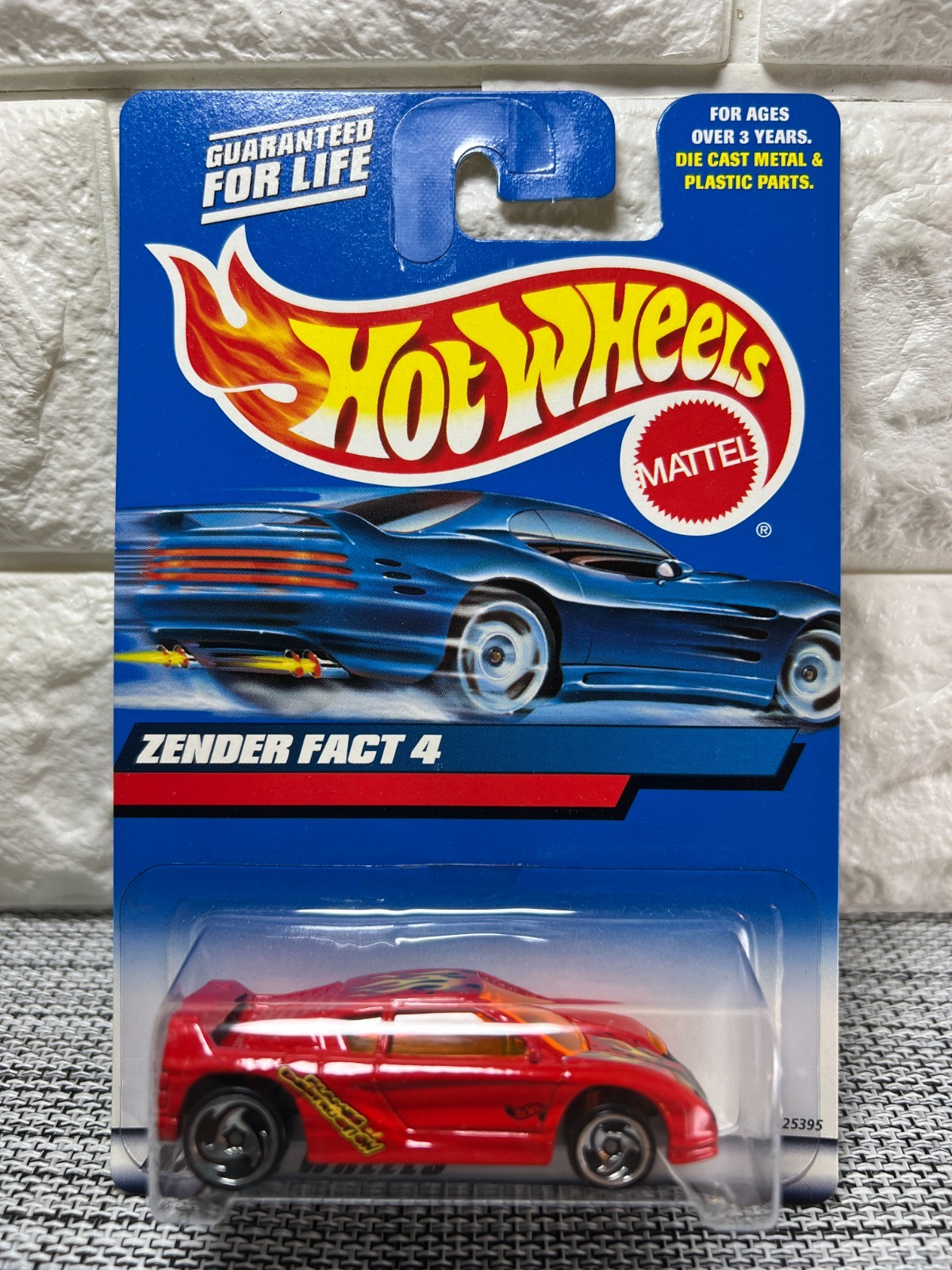 Hot Wheels Zender Fact 4 2000 #208 Red