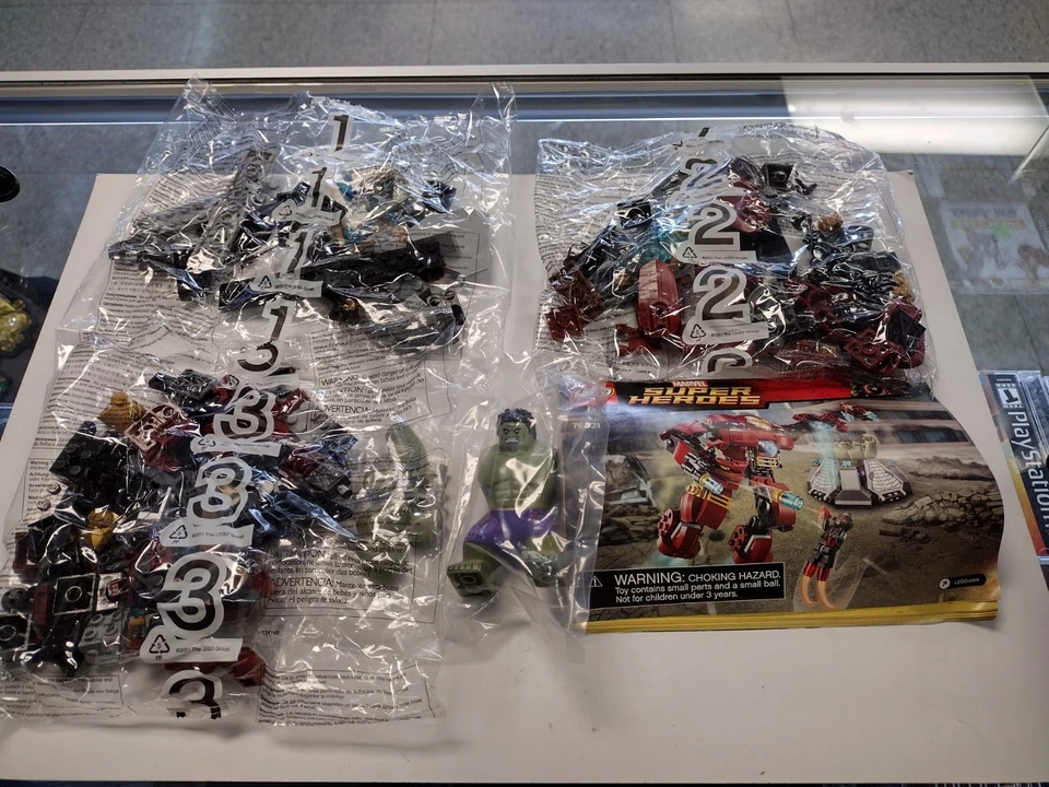 LEGO HULKBUSTER 76031 HULK FACTORY SEALED BAGS WITH MANUAL NO BOX NO STICKERS - Image 2 of 4