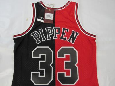 Mitchell & Ness シカゴ・ブルズ 33 Pippen ピッヘン 1997-98 Scottie Pippen #33 Bulls Mens Mitchell & Ness Split