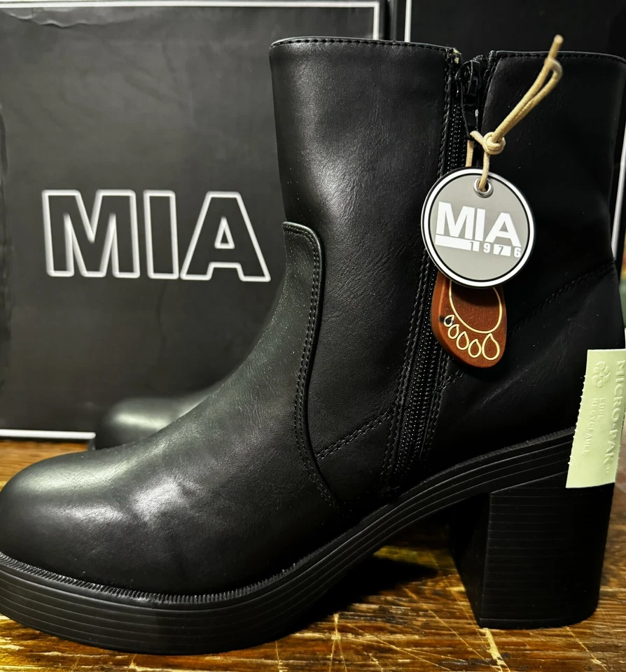 Botas femininas Mia. Botas de tornozelo MCKENNA salto bloco preto TAMANHO 8,5 M. Novas na caixa - Imagem 4 de 4