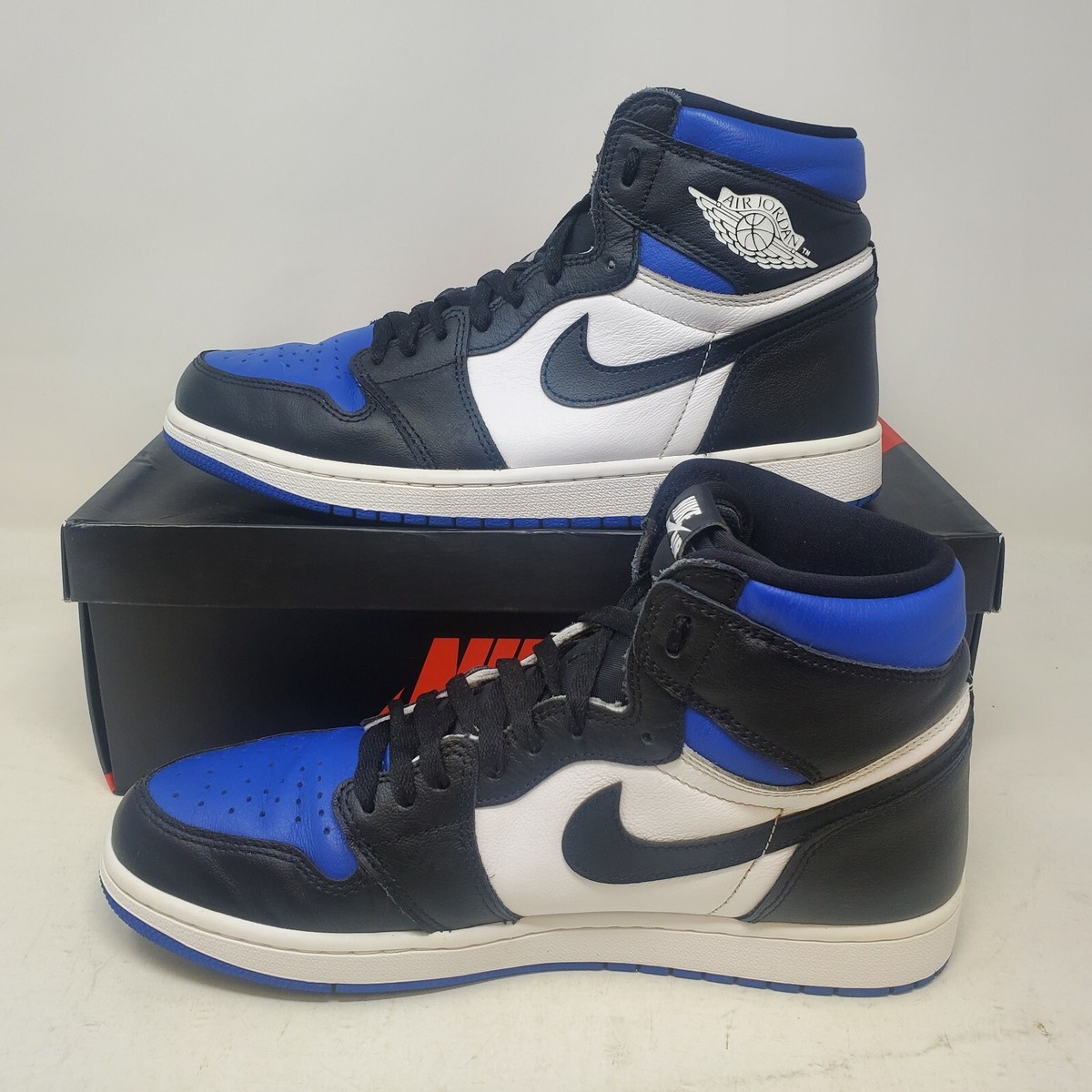 AUTHENTIC Jordan 1 Retro High Royal Toe size 10 555088-041 2020 PRE-OWNED Nike Air Jordan 1 Retro High OG Royal Toe Blue Men main image 2