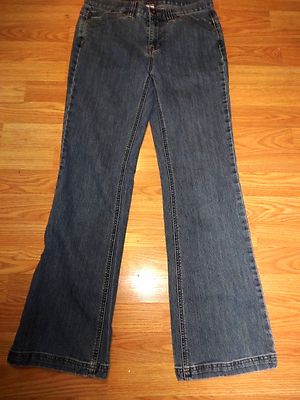 TAPEMEASURE STRETCH DENIM BOOTCUT JEANS SIZE 4